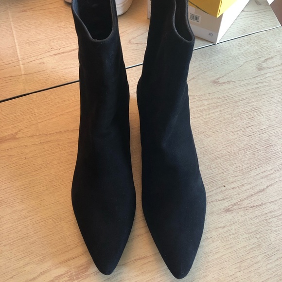 NWT STUART WEITZMAN SUEDE BOOTS - Picture 1 of 4
